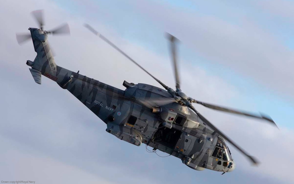 merlin hm2 helicopter royal navy agusta westland aw101 leonardo naval air squadron nas rnas culdrose 26