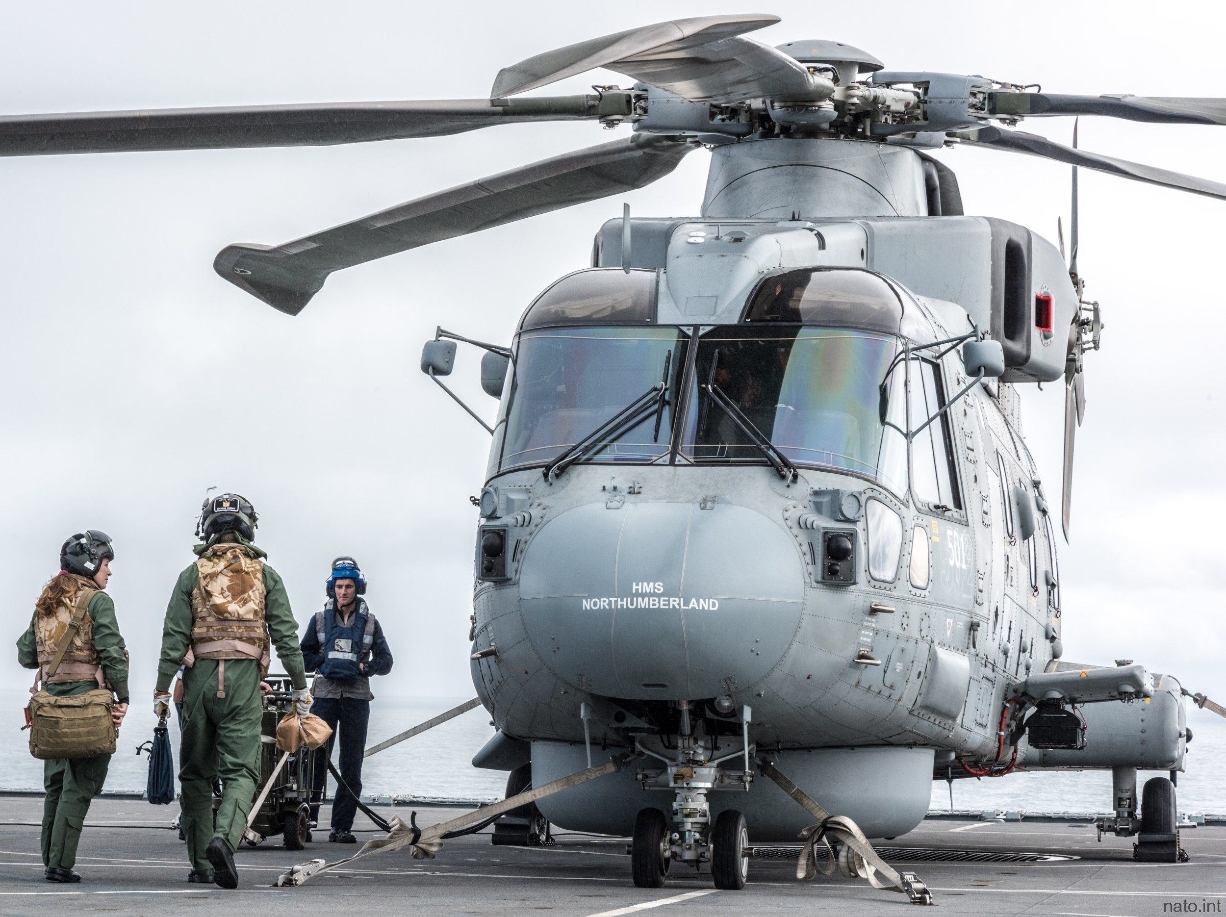 merlin hm2 helicopter royal navy agusta westland aw101 leonardo naval air squadron nas rnas culdrose 45 hms northumberland