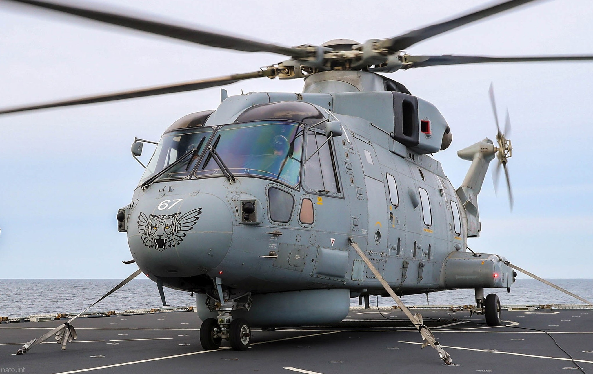 merlin hm2 helicopter royal navy agusta westland aw101 leonardo naval air squadron nas rnas culdrose 53