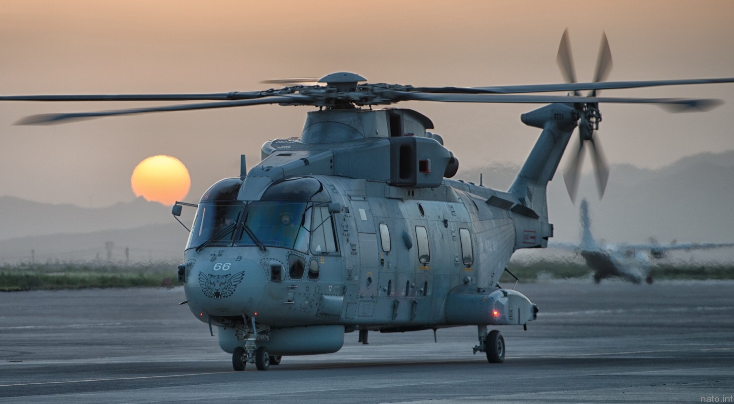 merlin hm2 helicopter royal navy agusta westland aw101 leonardo naval air squadron nas rnas culdrose 54