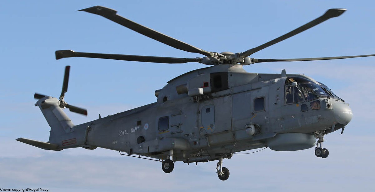 merlin hm2 helicopter royal navy agusta westland aw101 leonardo naval air squadron nas rnas culdrose 69
