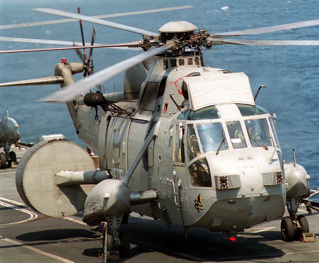 sea king aew.2 aew.5 early warning helicopter royal navy westland nas squadron rnas 02