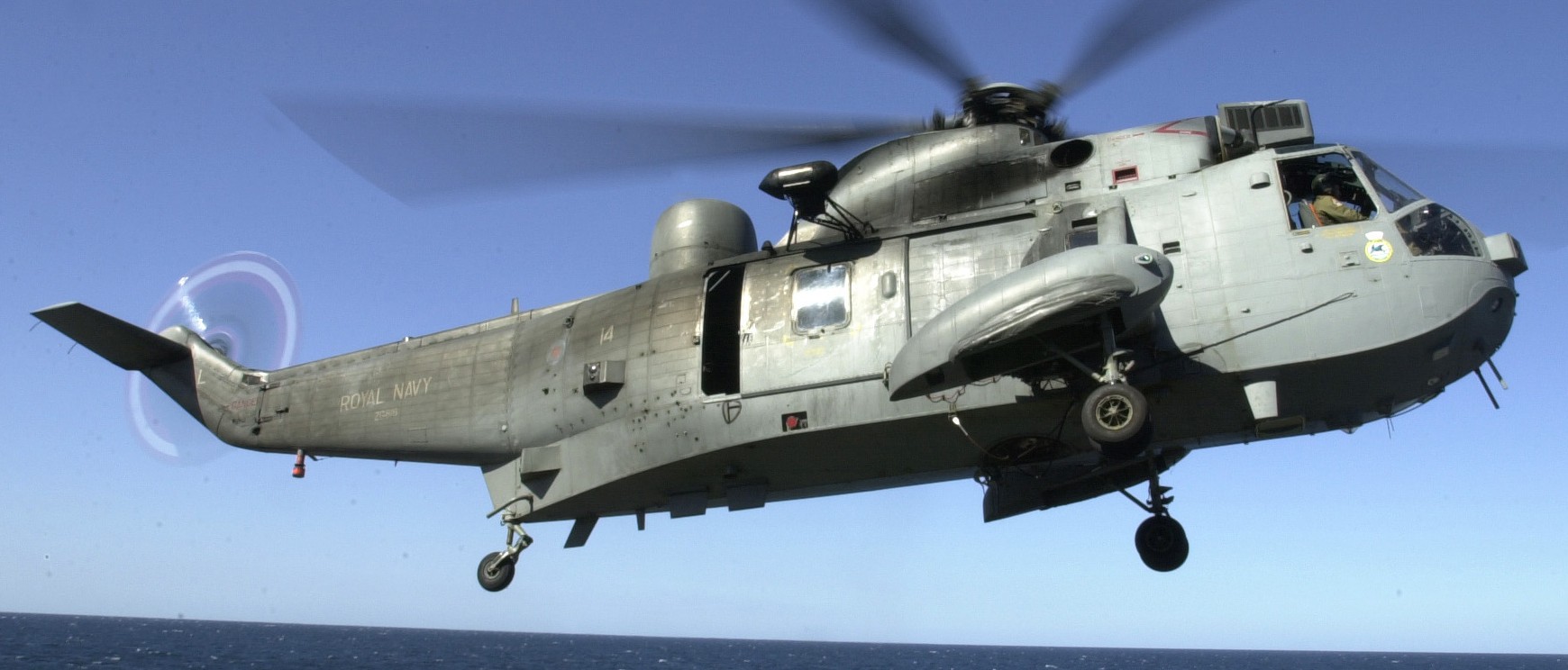 sea king has.5 has.6 asw helicopter royal navy westland nas squadron rnas 03