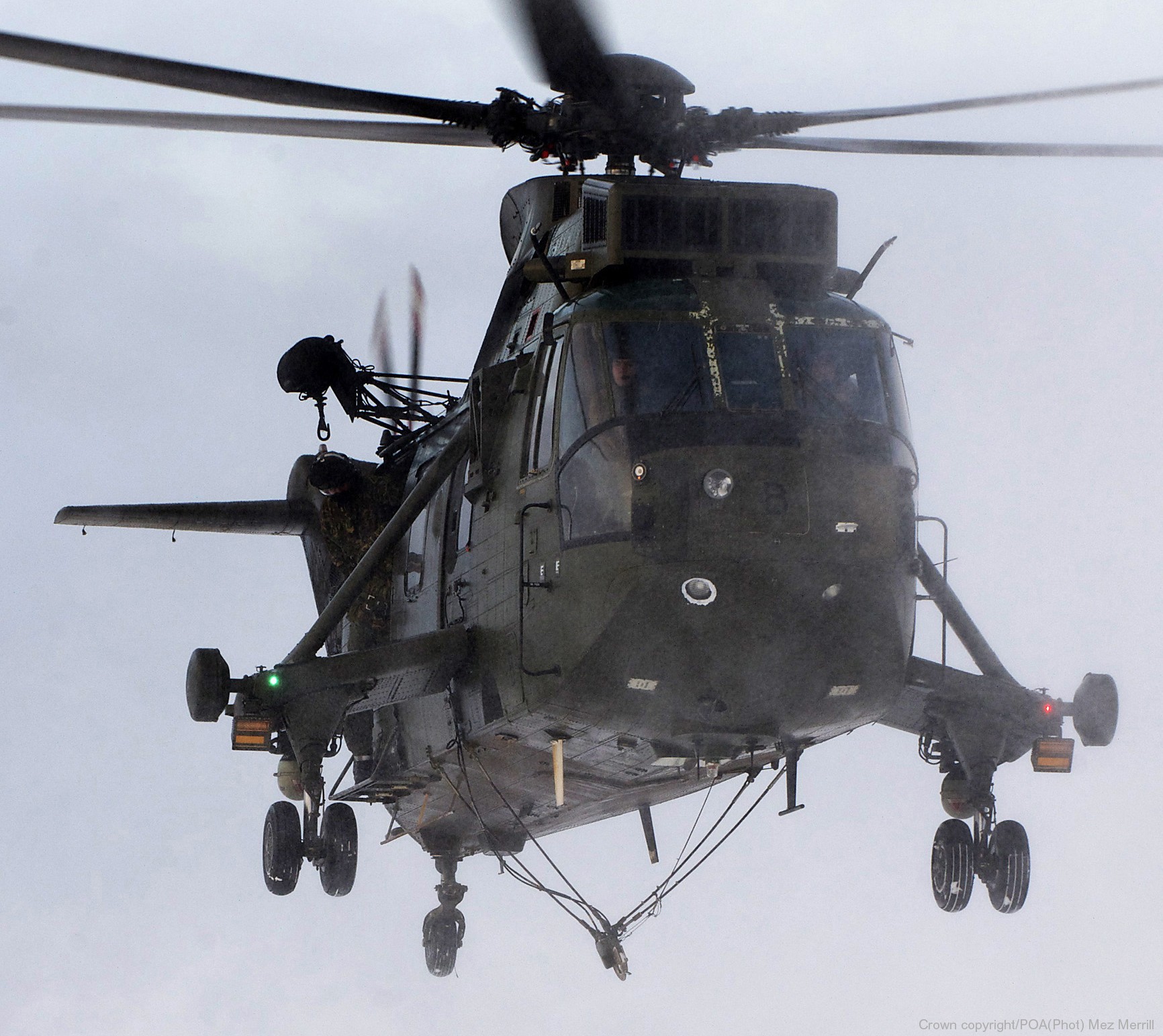 sea king hc.4 helicopter royal navy commando assault marines westland nas squadron rnas 13