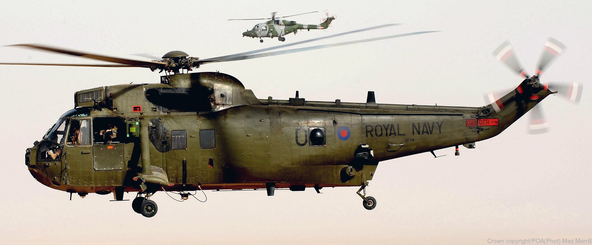 sea king hc.4 helicopter royal navy commando assault marines westland nas squadron rnas 20