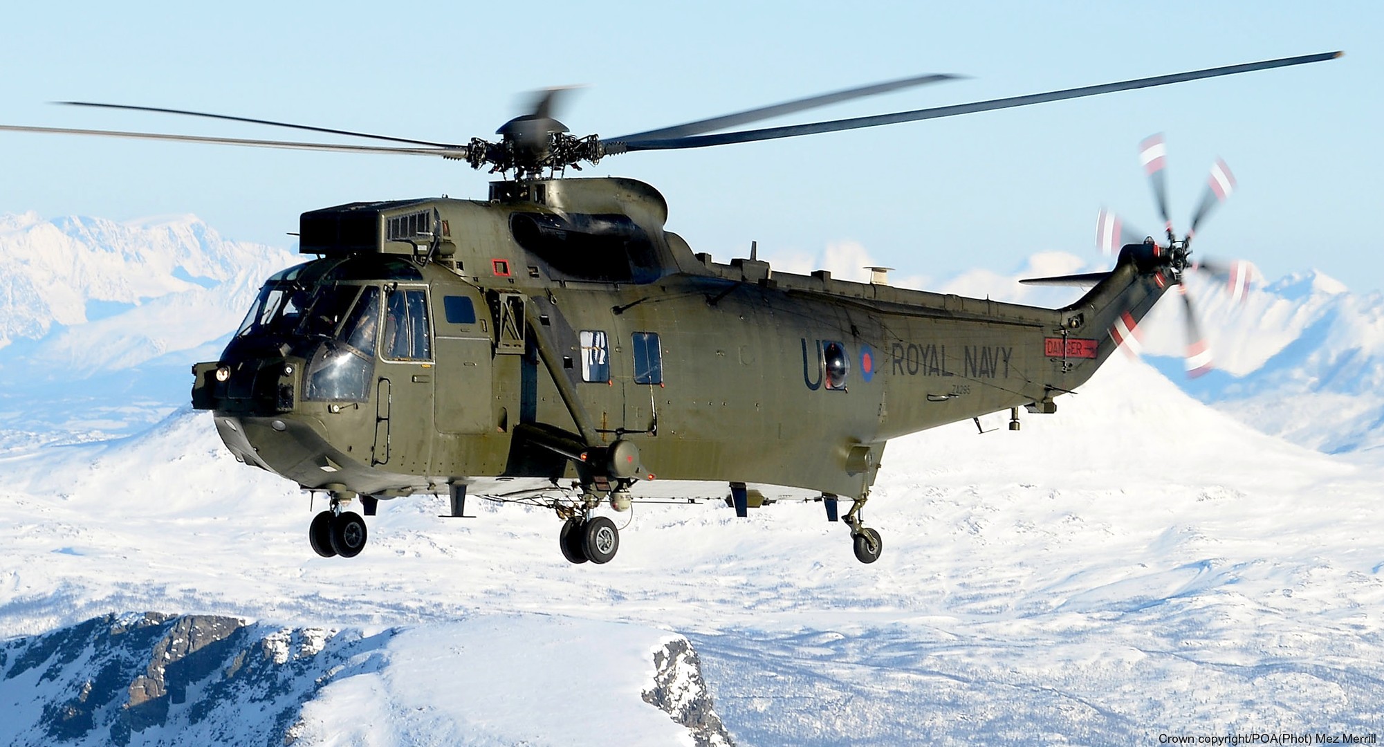sea king hc.4 helicopter royal navy commando assault marines westland nas squadron rnas 36