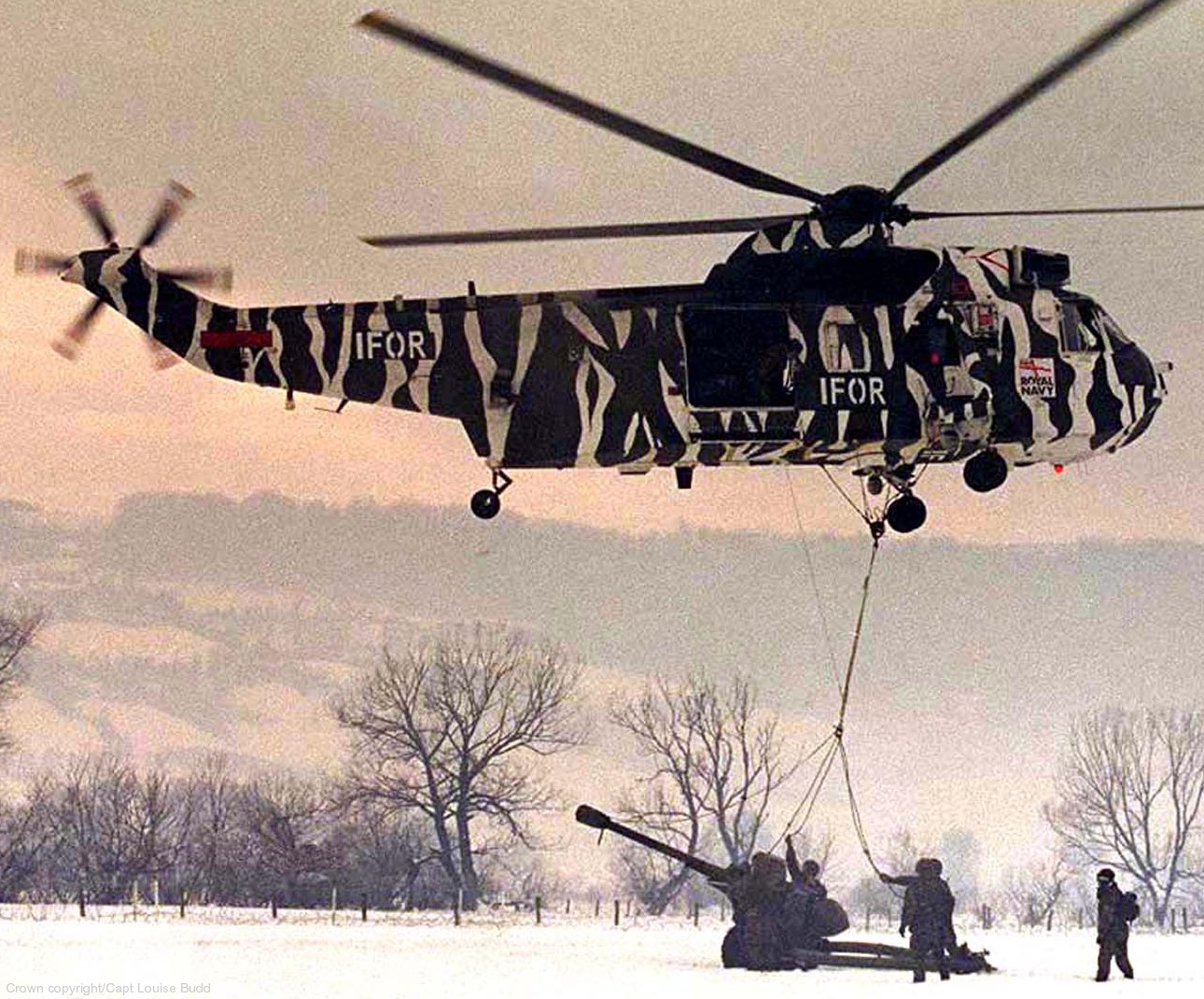 sea king hc.4 helicopter royal navy commando assault marines westland nas squadron rnas 55 nato ifor yugoslavia