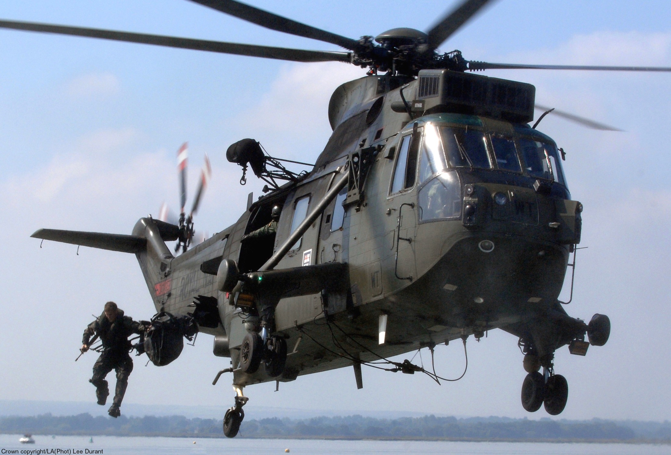 sea king hc.4 helicopter royal navy commando assault marines westland nas squadron rnas 59