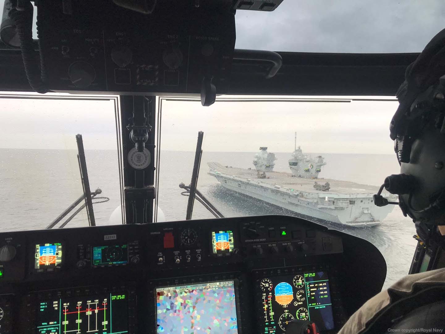wildcat hma2 helicopter royal navy agusta westland aw159 leonardo naval air squadron nas rnas yeovilton 06 inside view