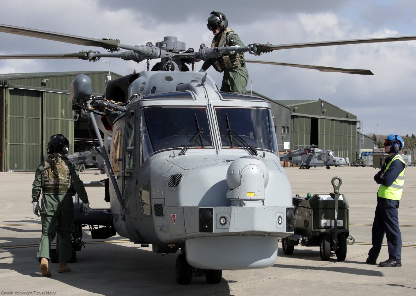 wildcat hma2 helicopter royal navy agusta westland aw159 leonardo naval air squadron nas rnas yeovilton 11