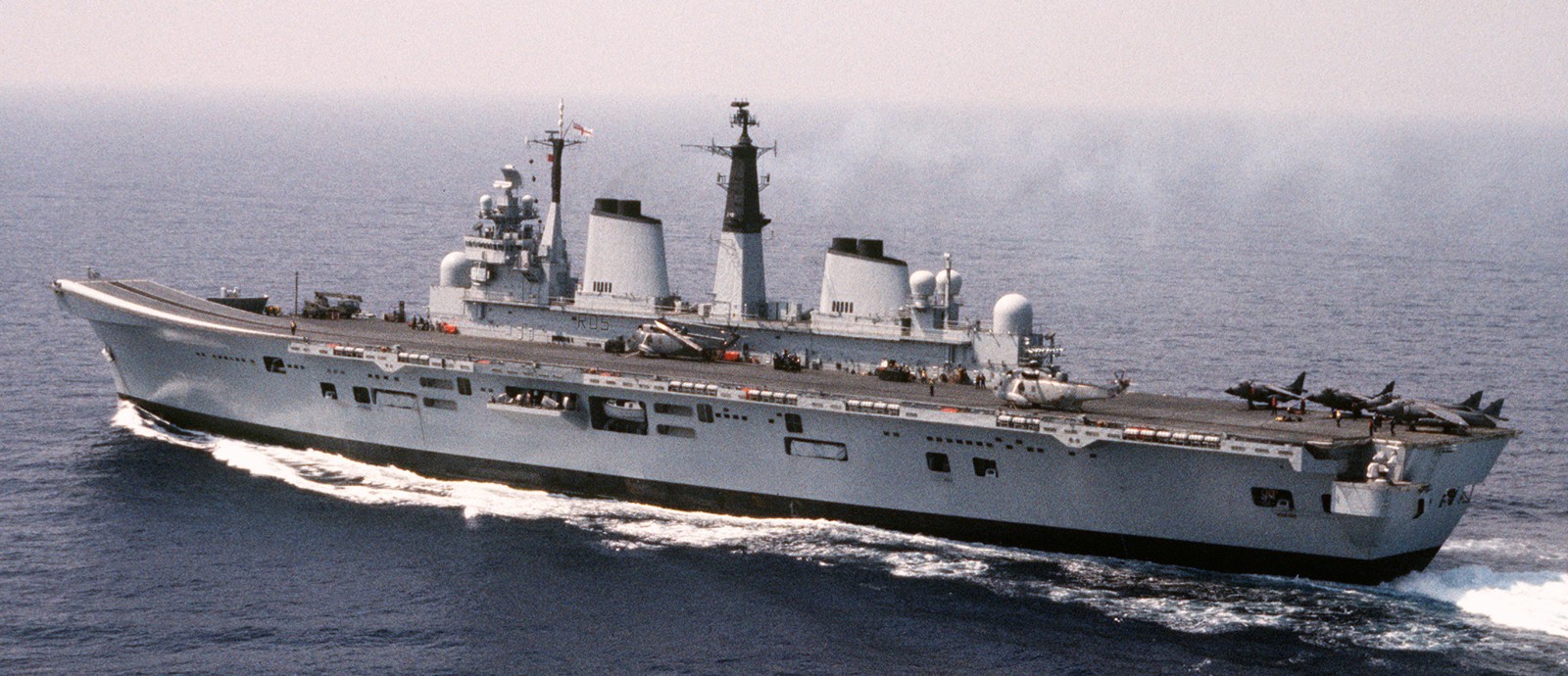 r-05 hms invincible class aircraft carrier royal navy 10
