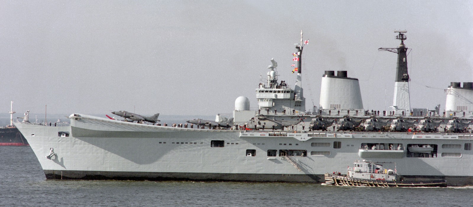 r-05 hms invincible class aircraft carrier royal navy 17