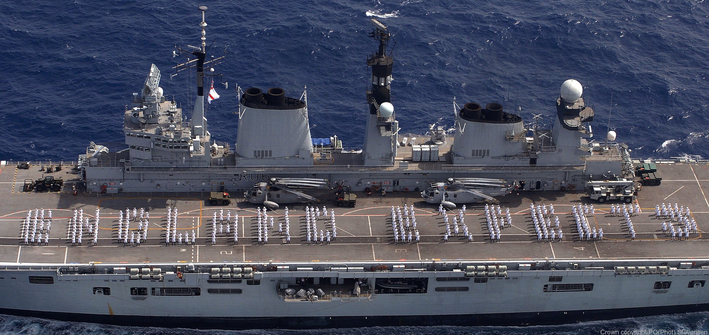 r-06 hms illustrious invincible class aircraft carrier royal navy 13