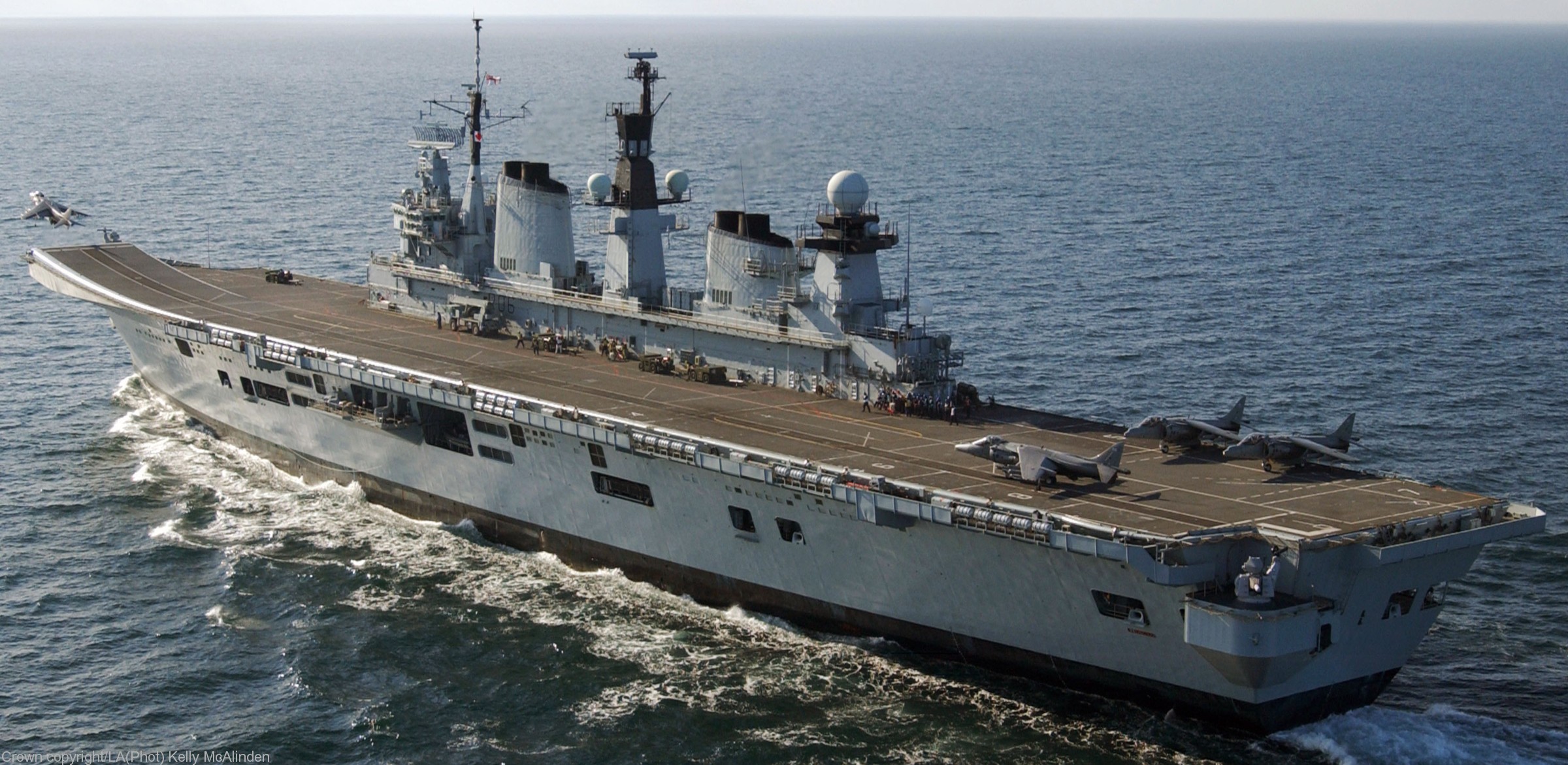 invincible class aircraft carrier royal navy illustrious ark royal