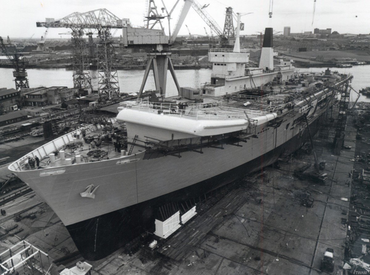 r-07 hms ark royal invincible class aircraft carrier royal navy 04 construction tyne and wear swan hunter