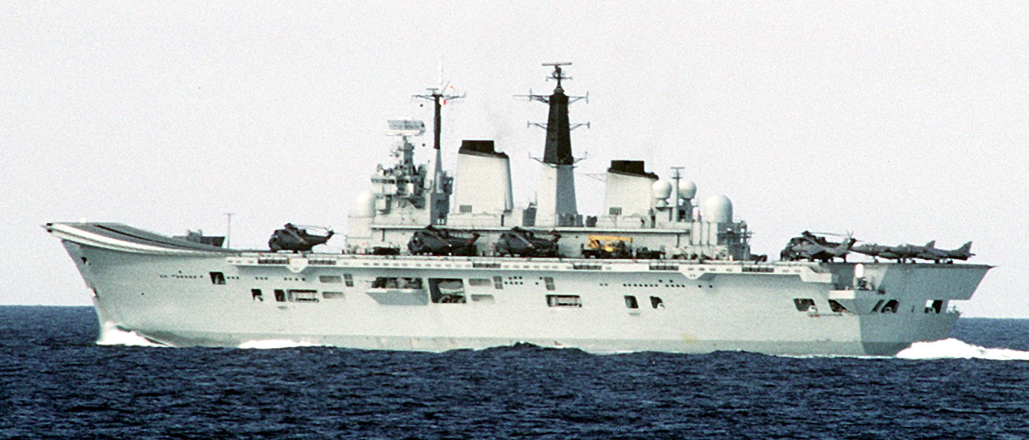 r-07 hms ark royal invincible class aircraft carrier royal navy 24