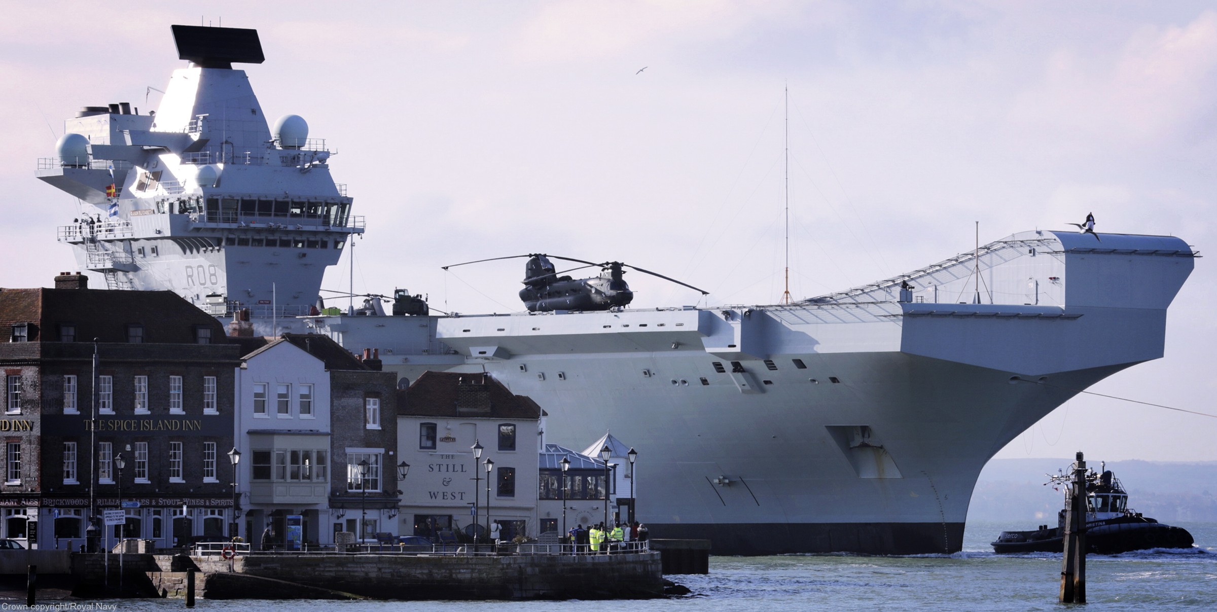 hms queen elizabeth r-08 aircraft carrier royal navy 61