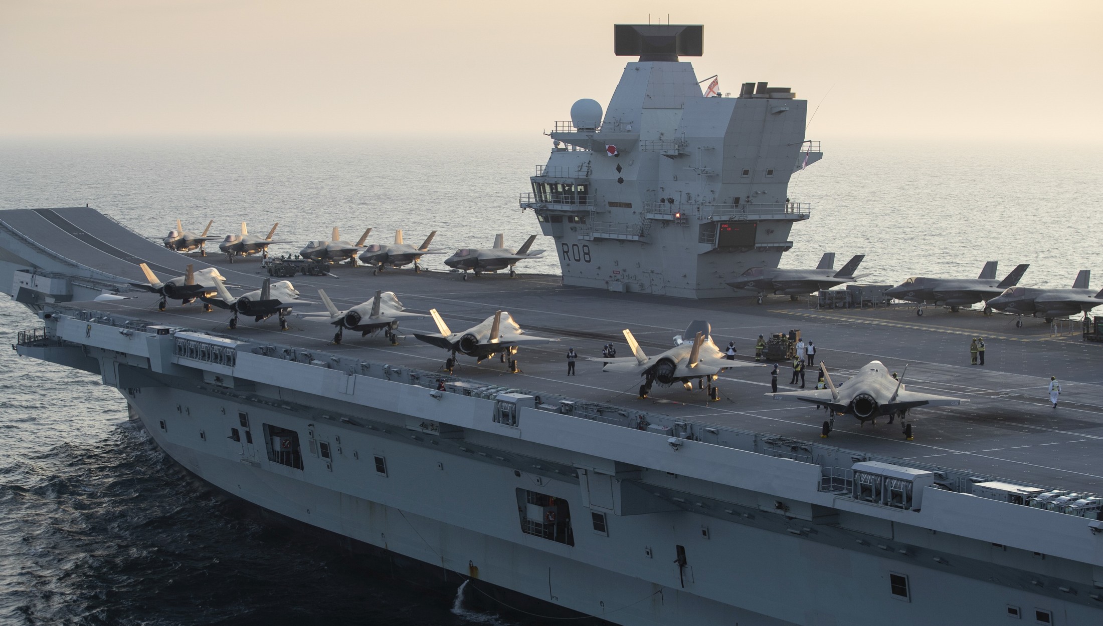 hms queen elizabeth r-08 aircraft carrier royal navy 93