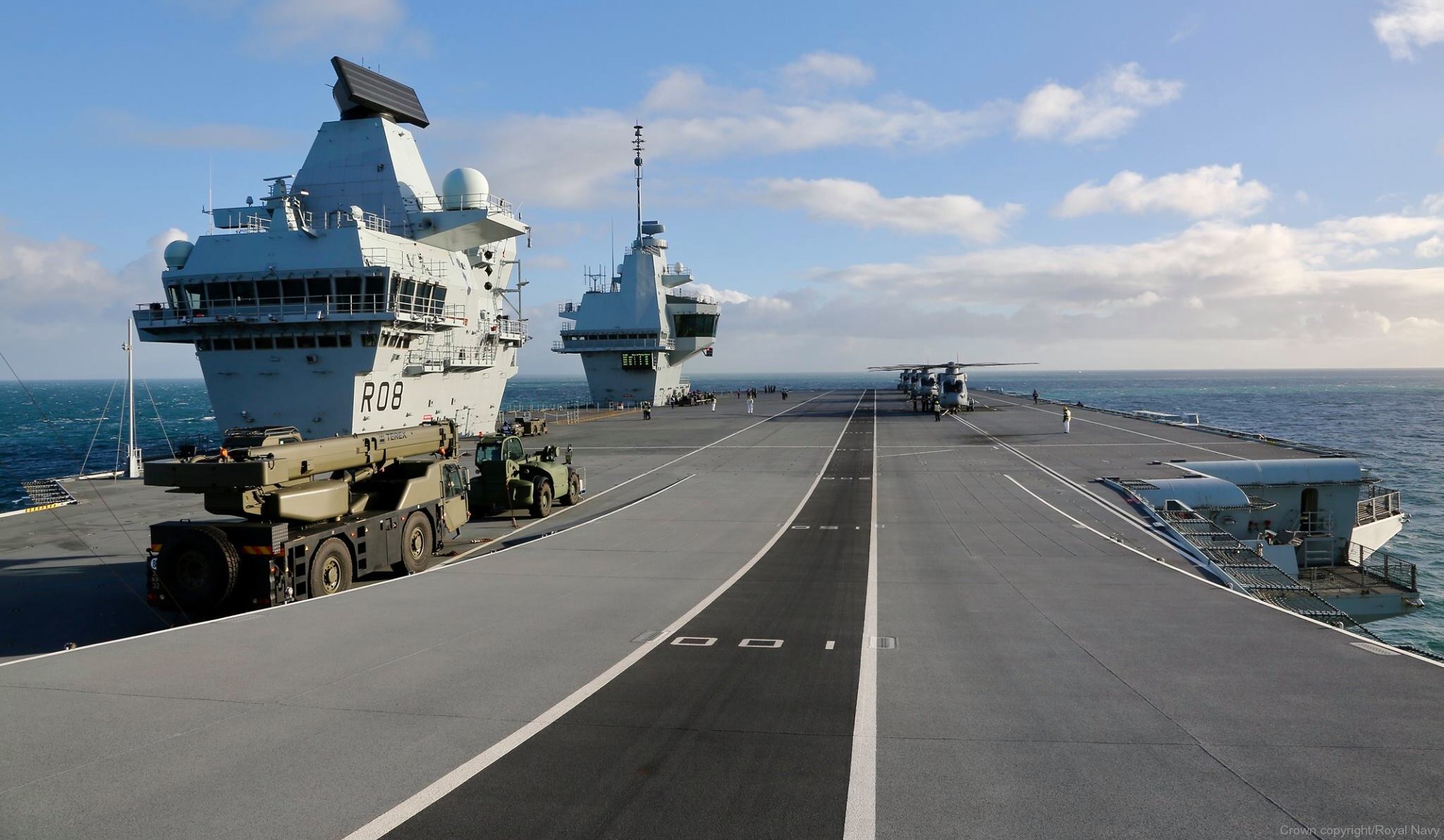 hms queen elizabeth r-08 aircraft carrier royal navy 100