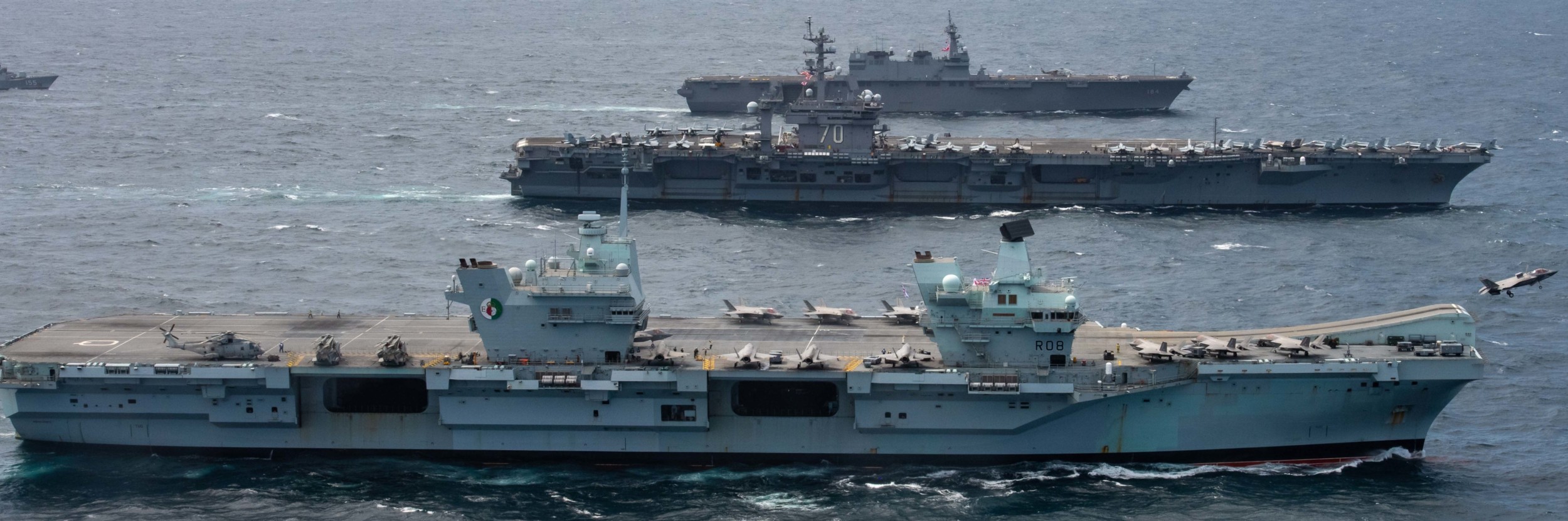 hms queen elizabeth r-08 qnlz aircraft carrier royal navy 125 strike group csg21