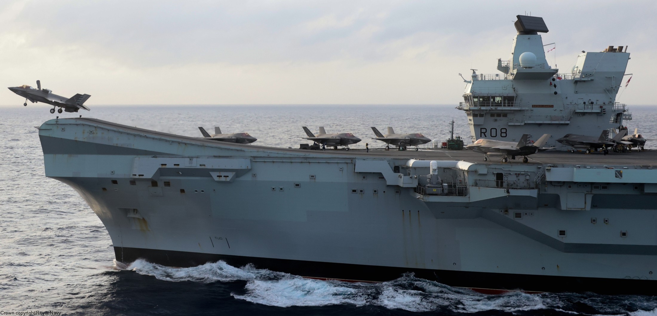 hms queen elizabeth r-08 qnlz aircraft carrier royal navy 134 f-35b lighztning ii jsf