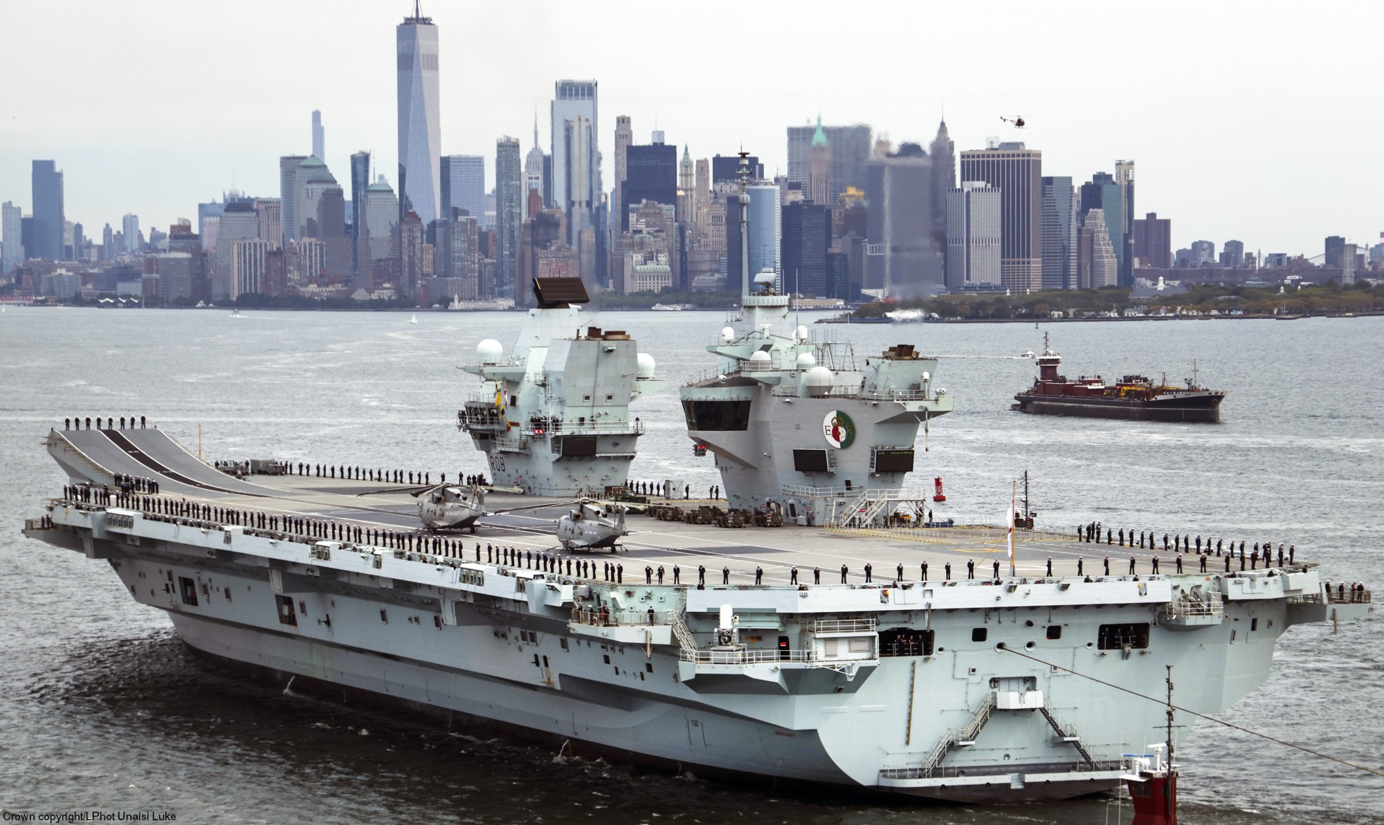 r08 hms queen elizabeth aircraft carrier royal navy 146 new york