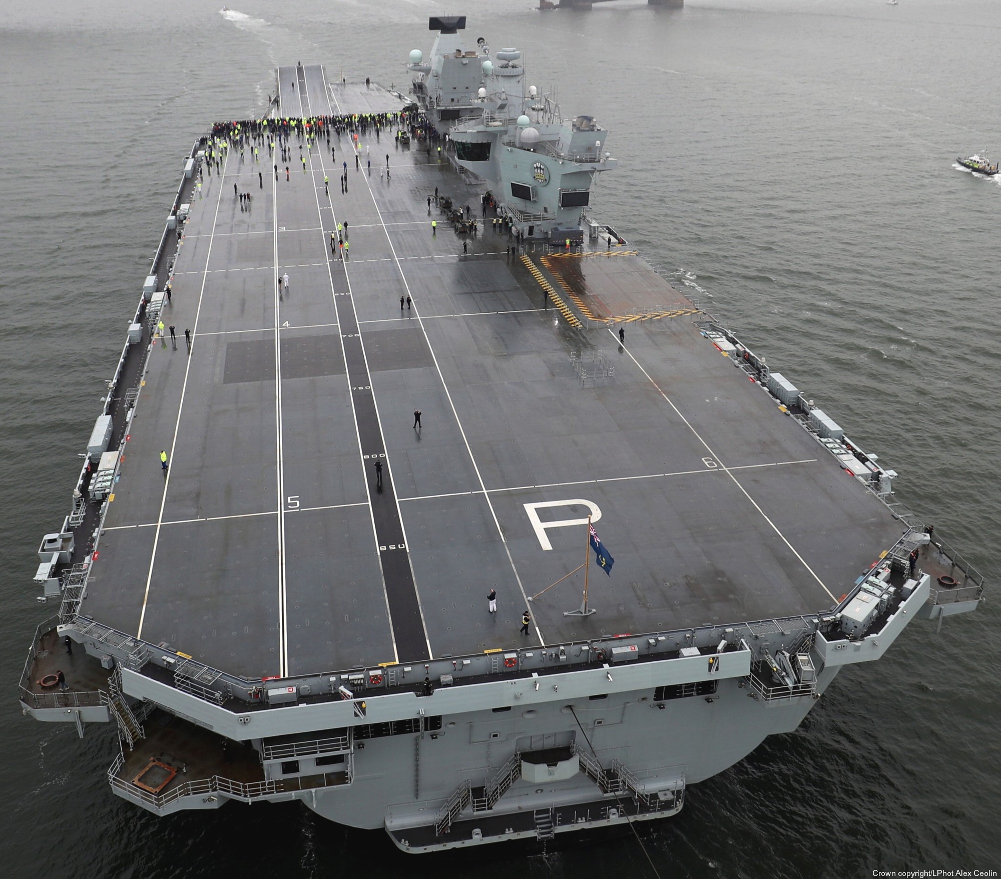 hms prince of wales r09 aircraft carrier royal navy babcock portsmouth 10