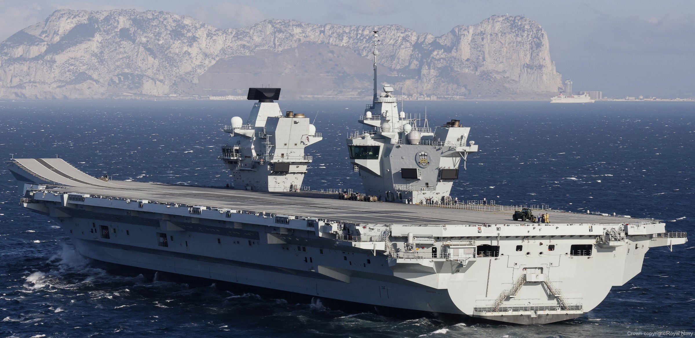 r-09 hms prince of wales aircraft carrier royal navy 39