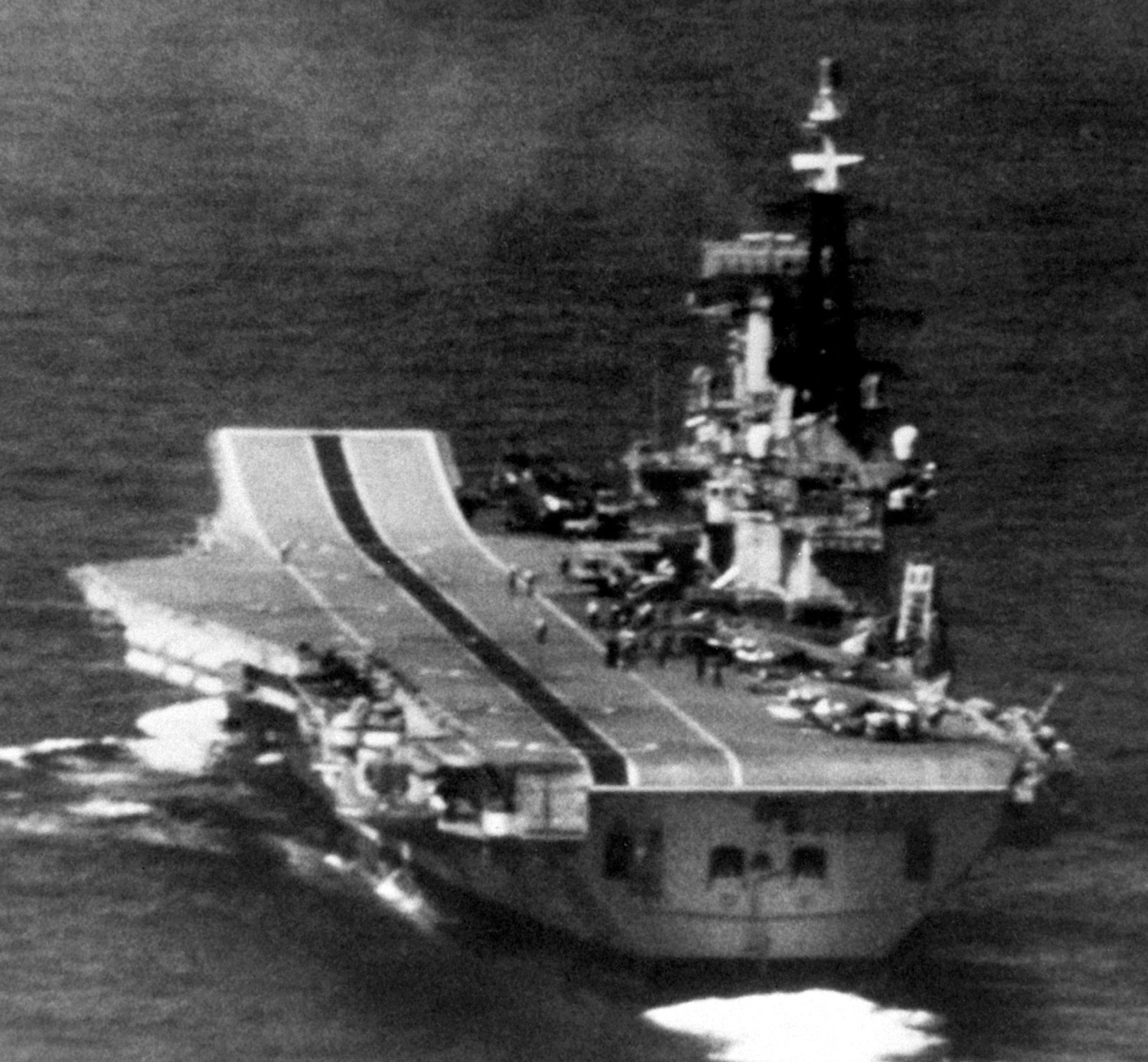 r-12 hms hermes centaur class aircraft carrier royal navy 03