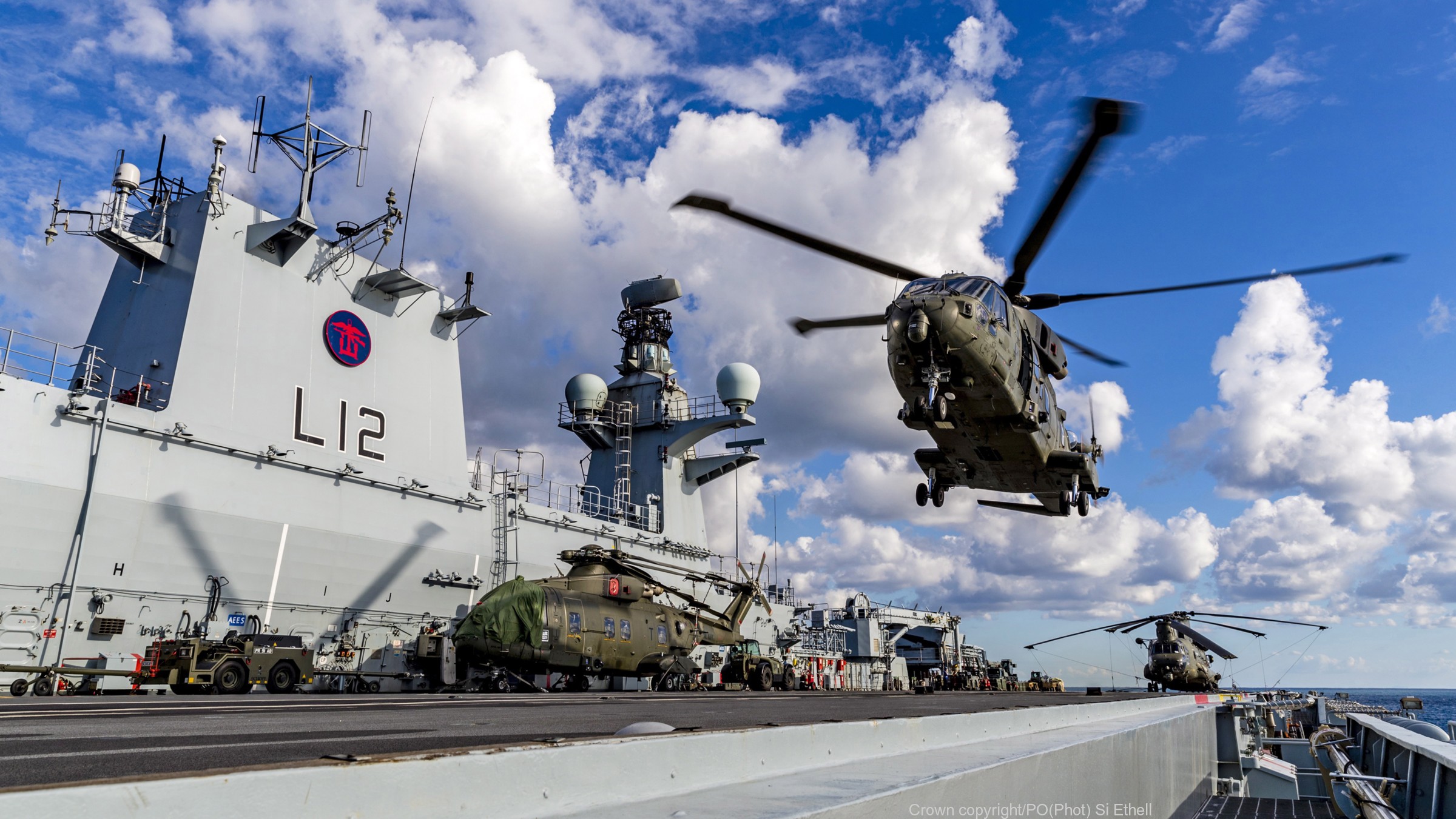 hms ocean l-12 amphibious landing platform helicopter lph royal navy 29 eh-101 merlin hc3