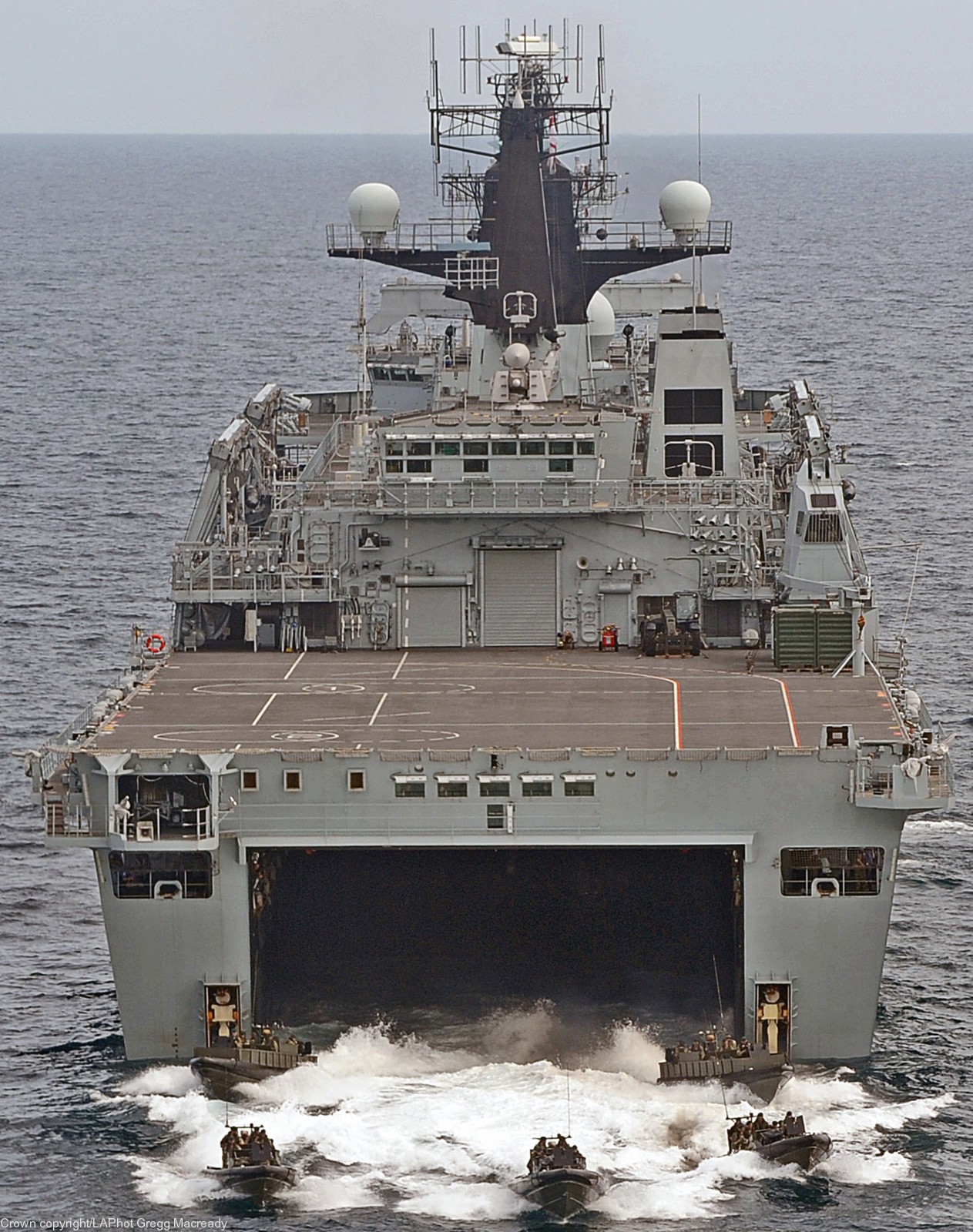 L 14 HMS Albion Landing Platform Dock LPD Royal Navy