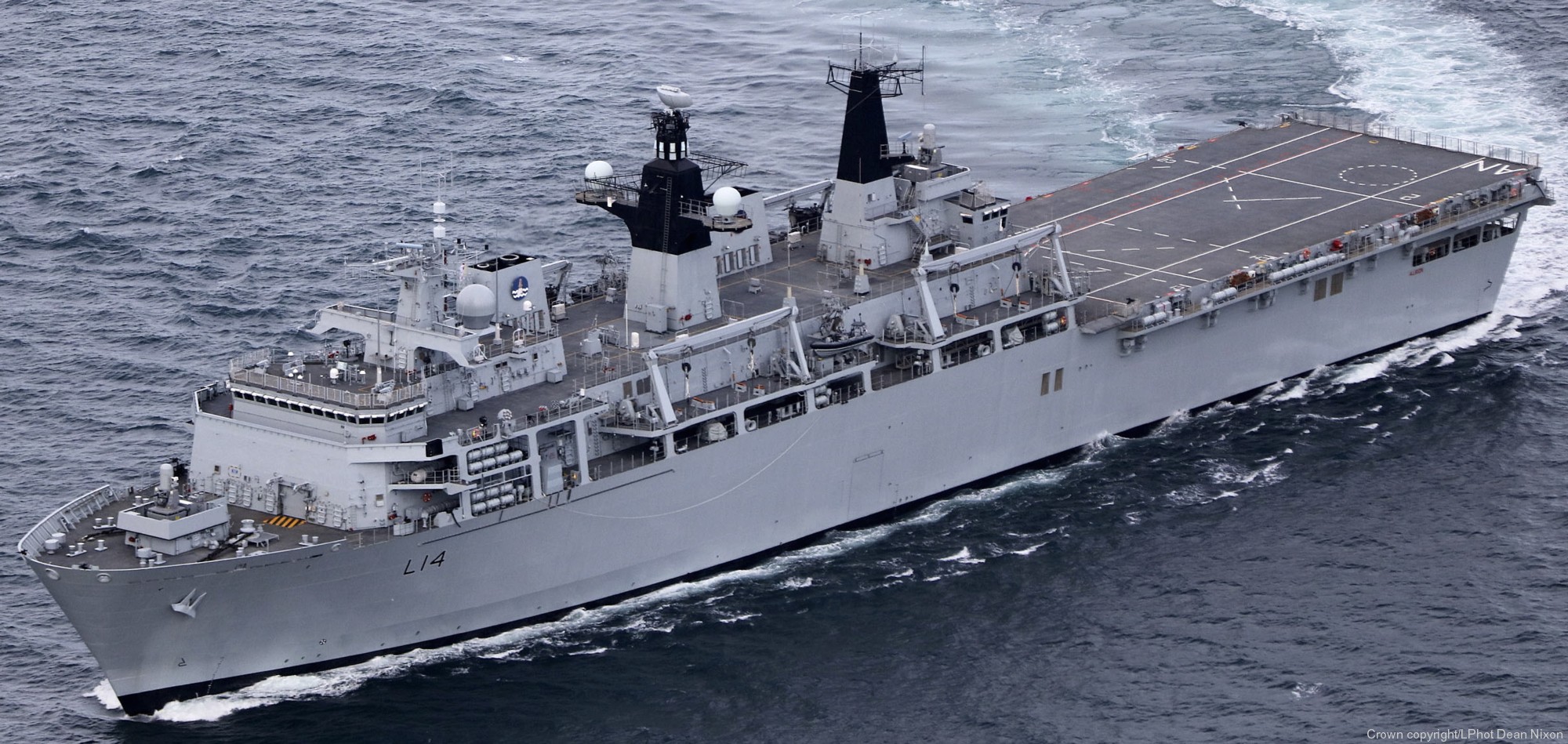 L14-HMS-Albion-036.jpg
