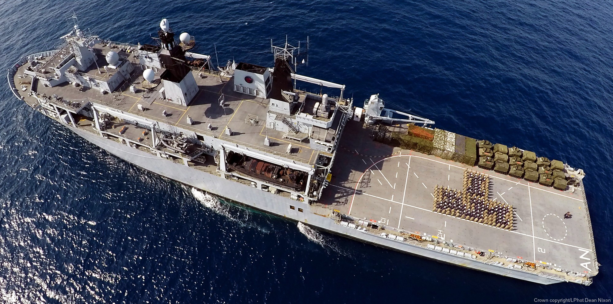 l14 hms albion amphibious transport dock assault ship landing platform lpd royal navy 39