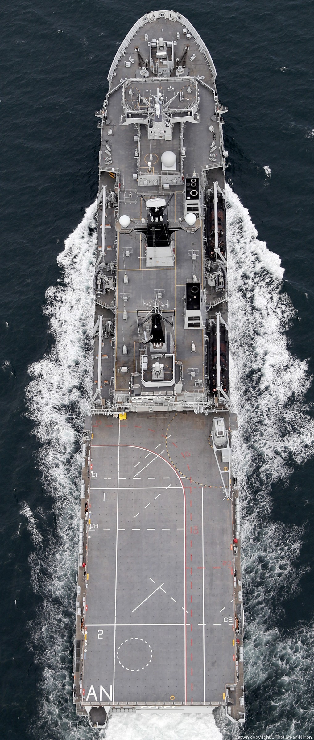 l14 hms albion amphibious transport dock assault ship landing platform lpd royal navy 43