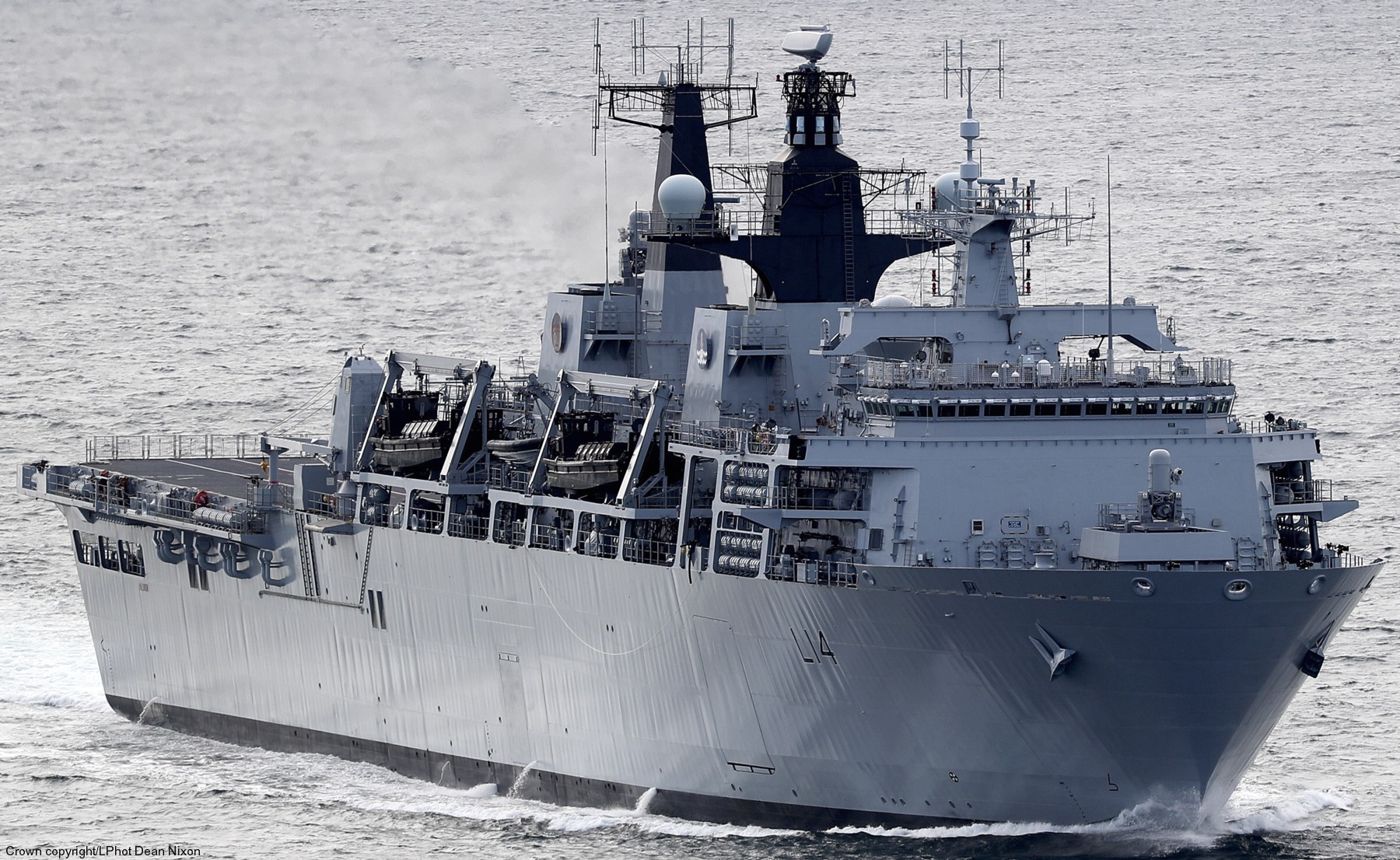 l14 hms albion amphibious transport dock assault ship landing platform lpd royal navy 47