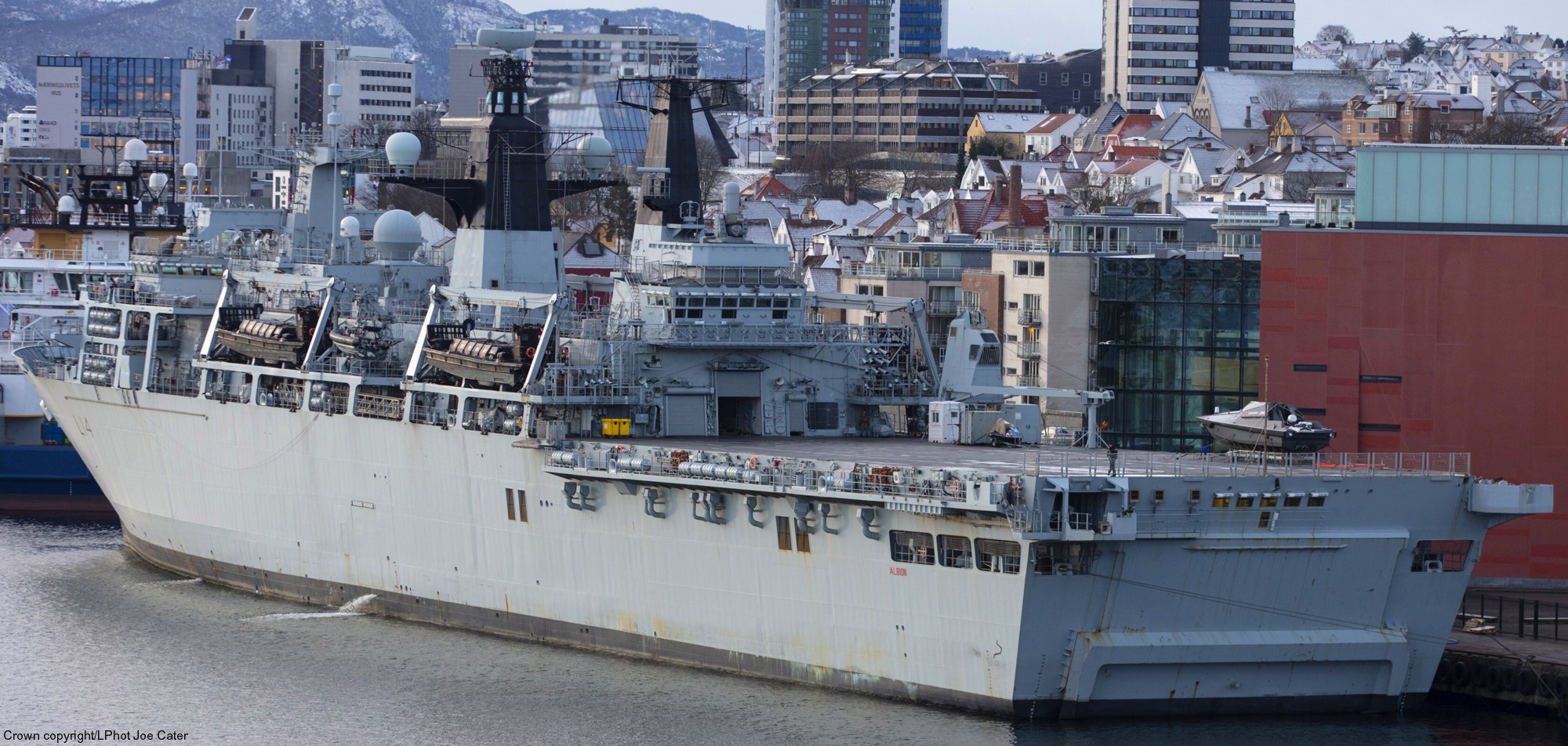 l14 hms albion amphibious transport dock assault ship landing platform lpd royal navy 48