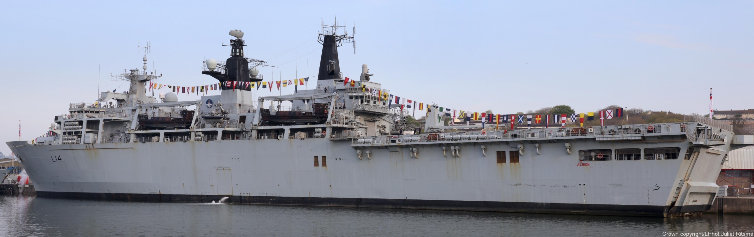 l14 hms albion amphibious transport dock assault ship landing platform lpd royal navy 49