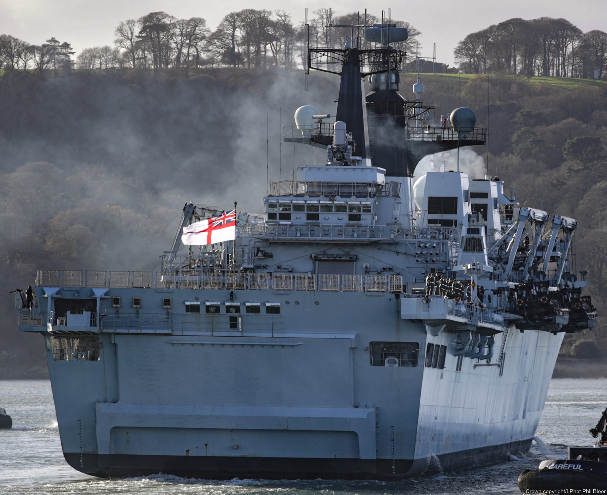 l14 hms albion amphibious transport dock assault ship landing platform lpd royal navy 61