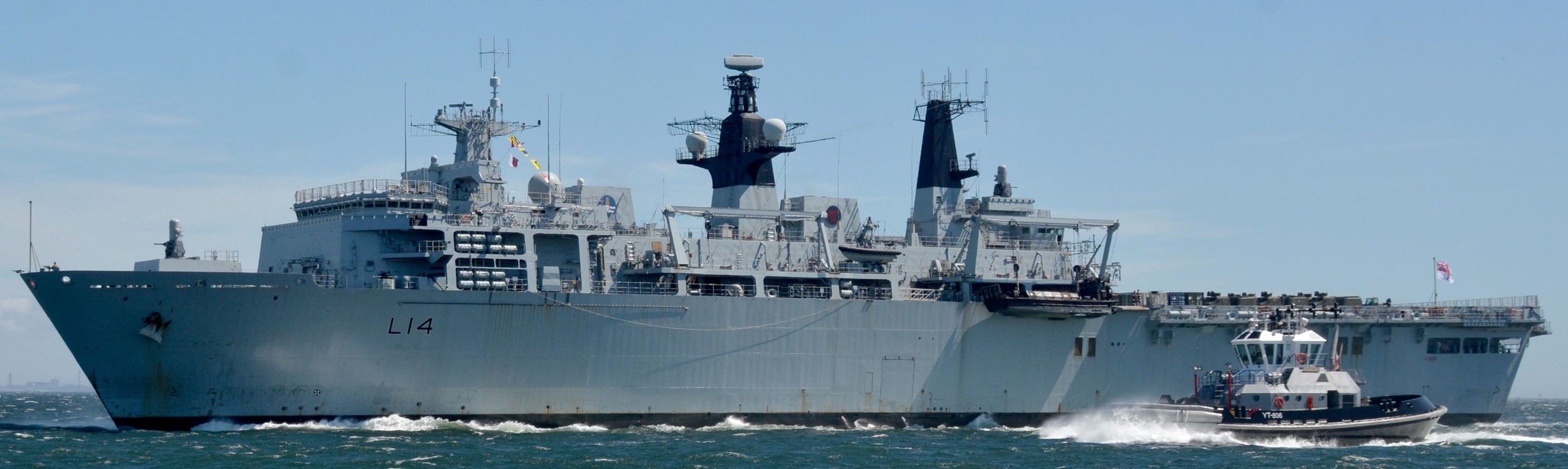 l14 hms albion amphibious transport dock assault ship landing platform lpd royal navy 80
