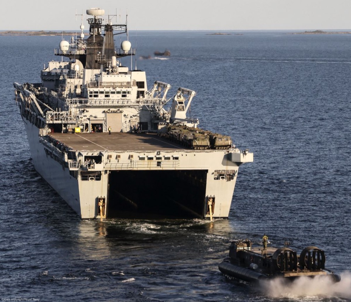 l14 hms albion amphibious transport dock assault ship landing platform lpd royal navy well deck operations 87