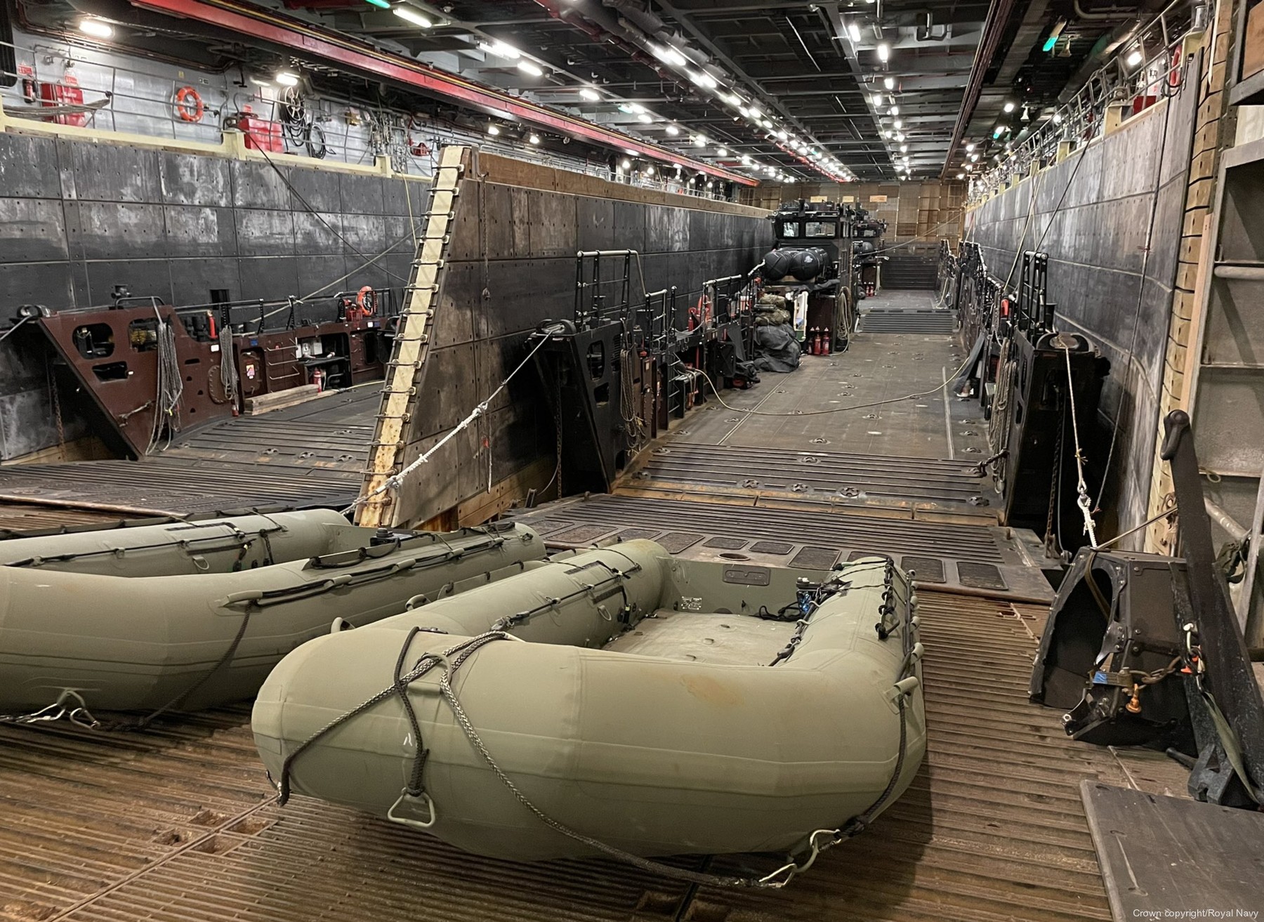 l14 hms albion amphibious transport dock assault ship landing platform lpd royal navy 91 well deck