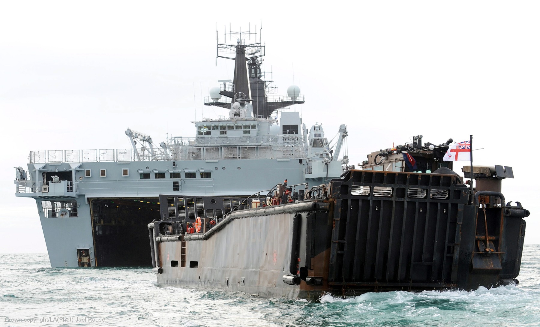 l15 hms bulwark albion class amphibious transport dock assault ship landing platform lpd royal navy 09 landing craft lcu lcvp