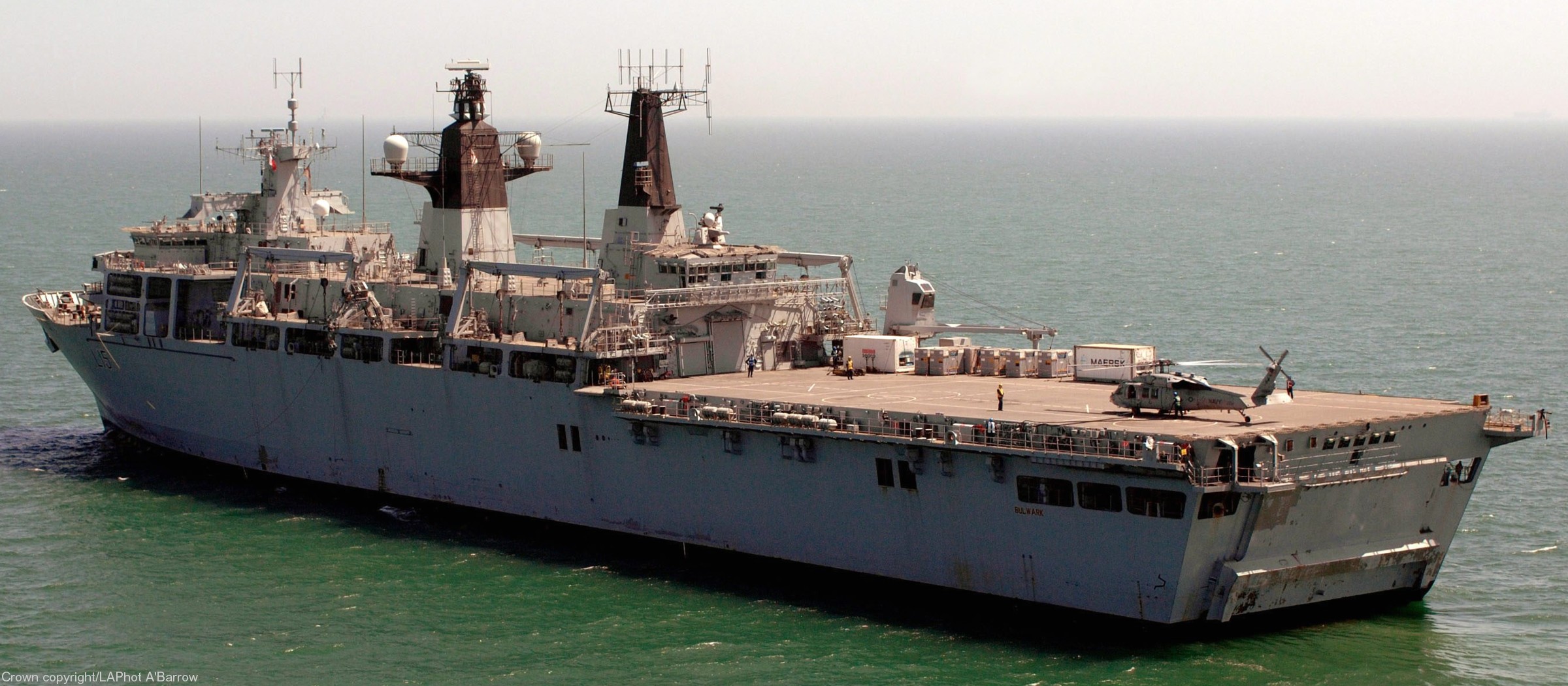 l15 hms bulwark albion class amphibious transport dock assault ship landing platform lpd royal navy 17