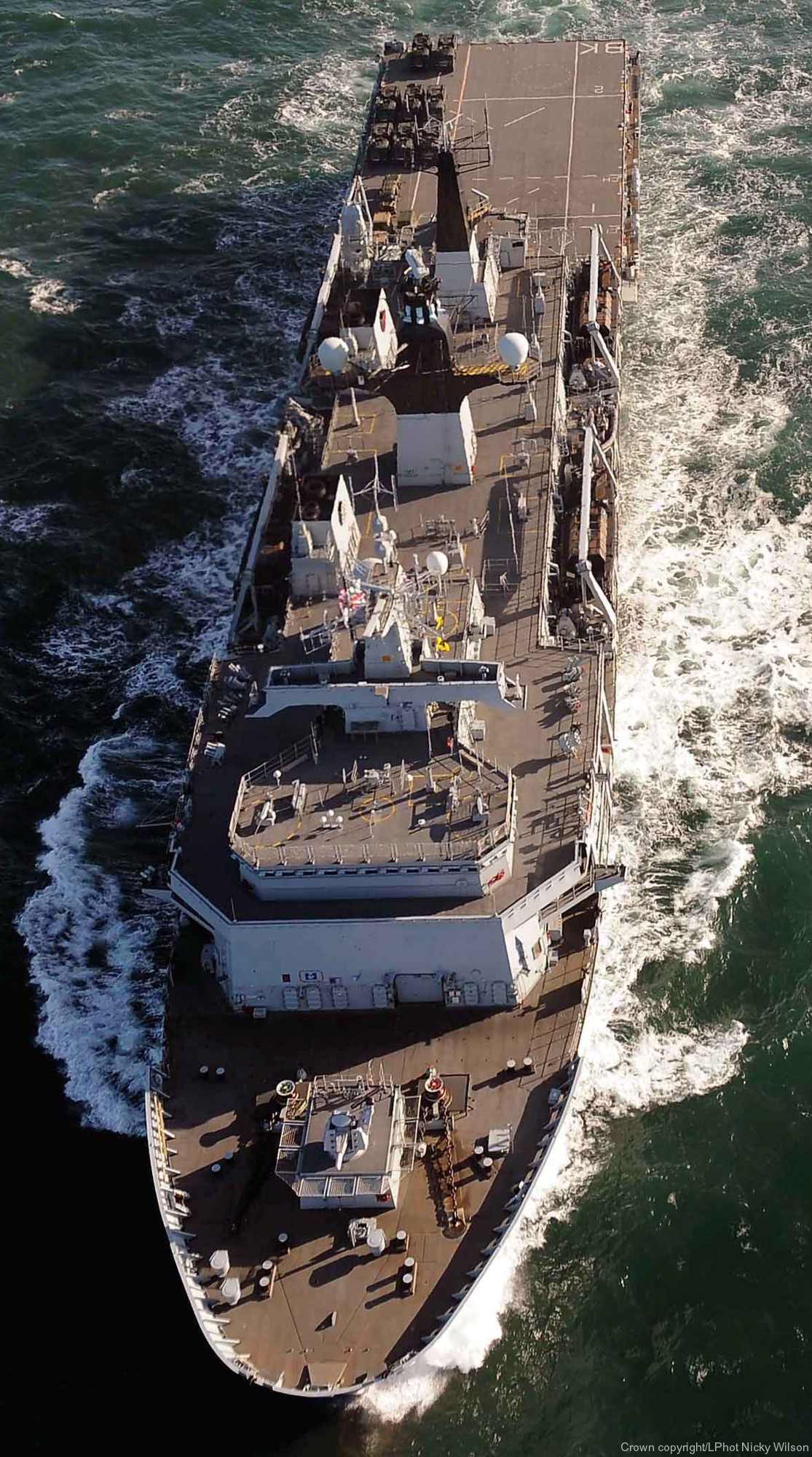 l15 hms bulwark albion class amphibious transport dock assault ship landing platform lpd royal navy 25