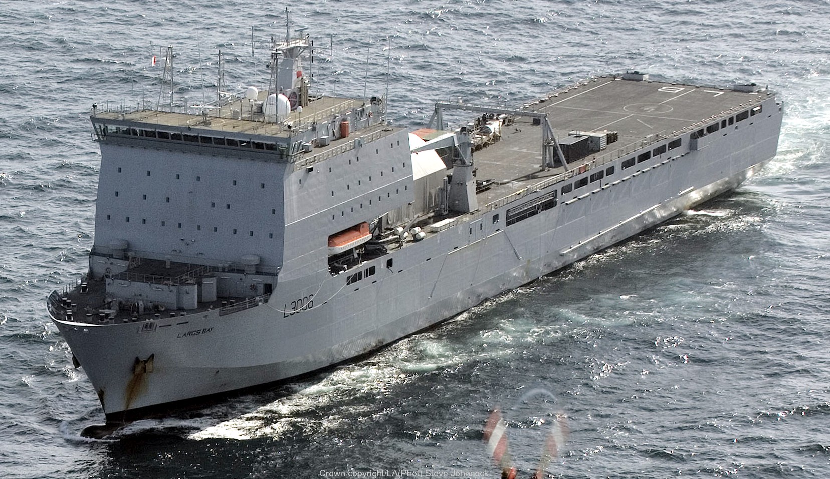 bay class amphibious dock landing ship royal fleet auxilary navy l-3006 largs 02c