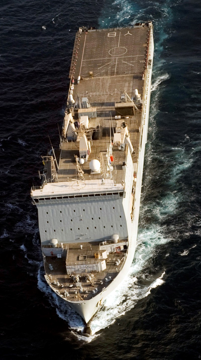 l-3007 rfa lyme bay dock landing ship royal fleet auxilary navy 05