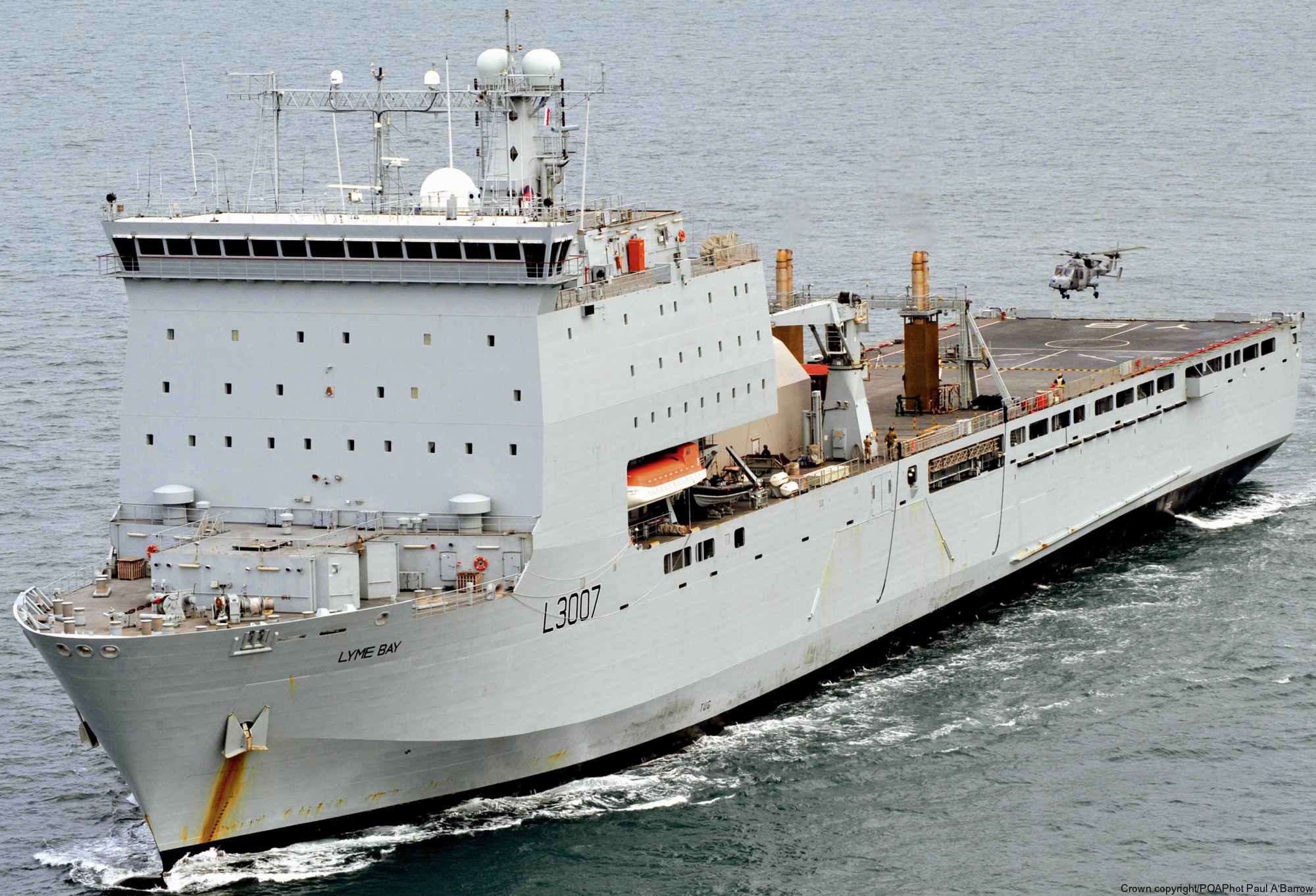 l-3007 rfa lyme bay dock landing ship royal fleet auxilary navy 10