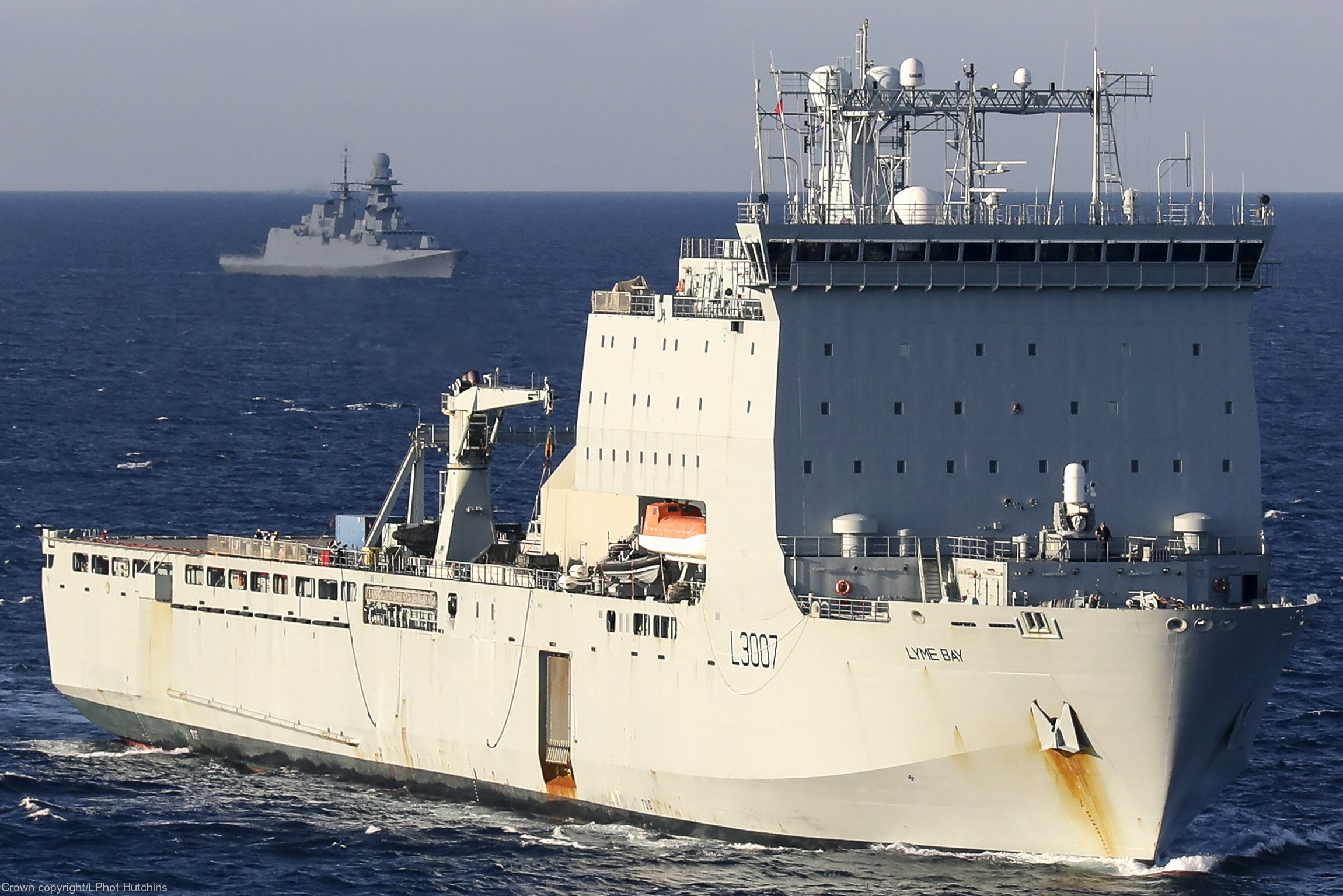 l-3007 rfa lyme bay dock landing ship royal fleet auxilary navy 23