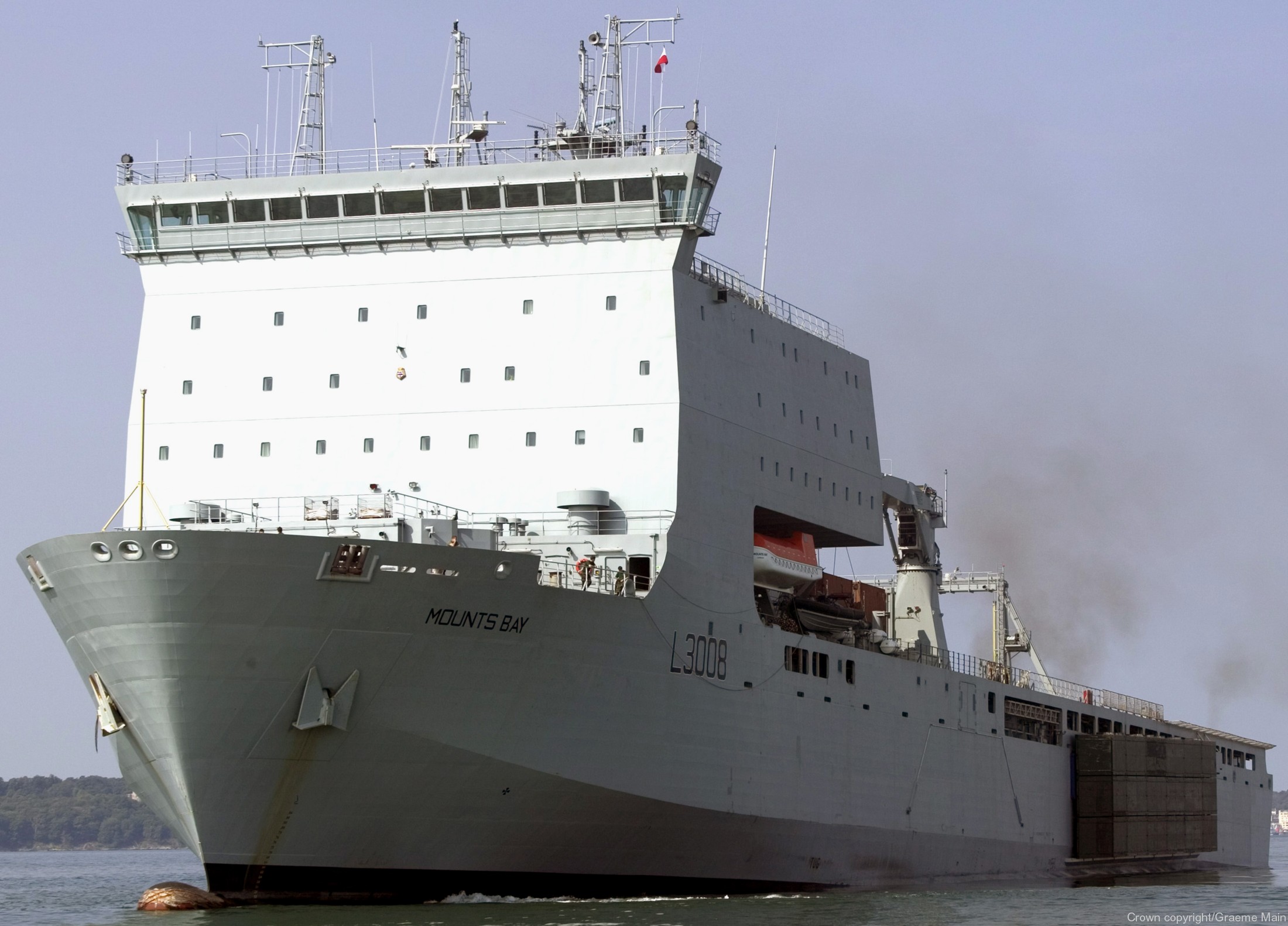 rfa mounts bay l-3008 class dock landing ship lsd amphibious royal fleet auxilary navy