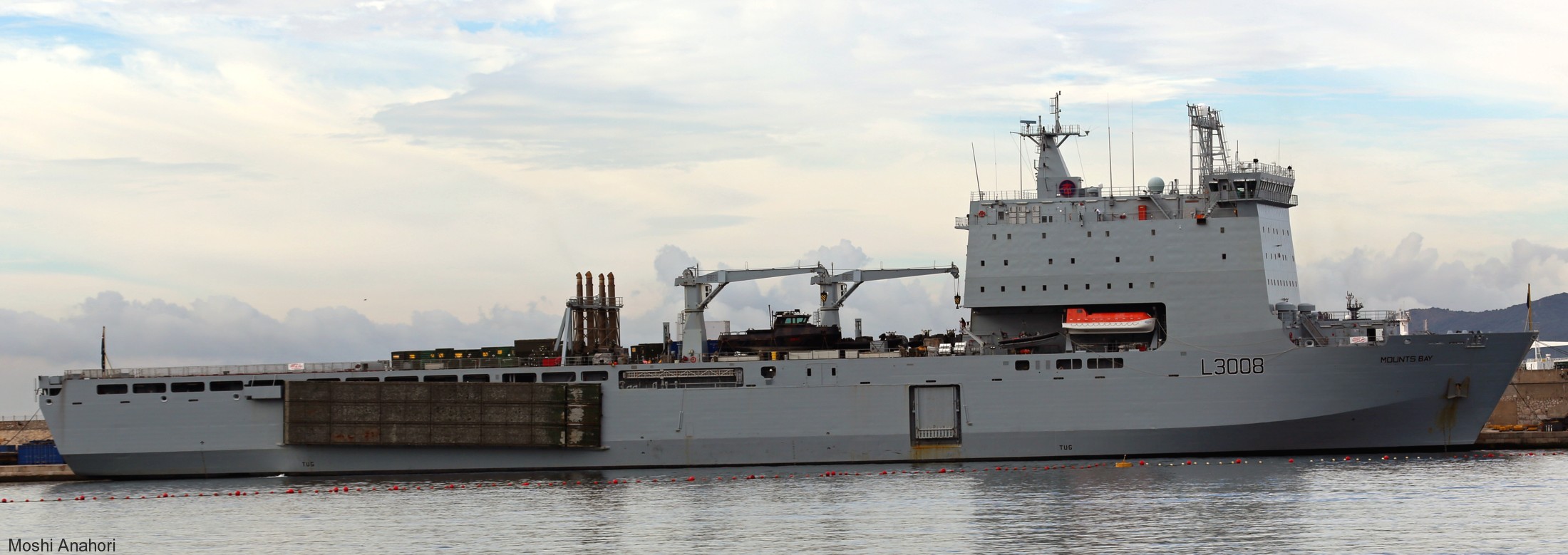 rfa mounts bay l 3008 dock landing ship amphibious transport royal fleet auxilary navy 08